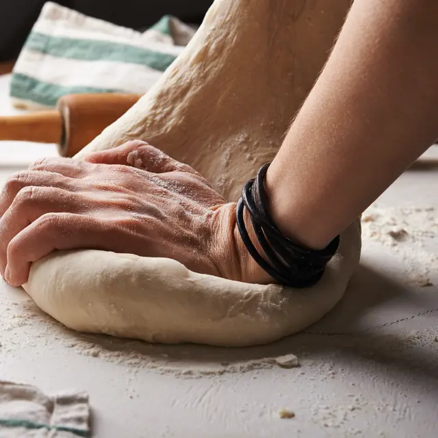 Baker with flexible dough