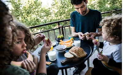 family having breakfast